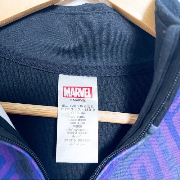 Disney Parks Marvel Black Panther Wakanda Forever Zip Up Jacket mens size xs - Picture 3 of 7